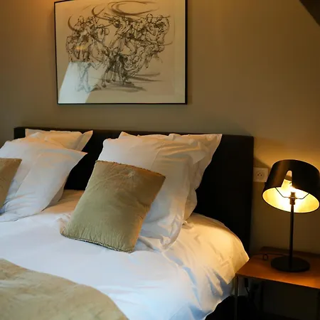 ベッド・アンド・ブレックファスト Du Jardin 4*